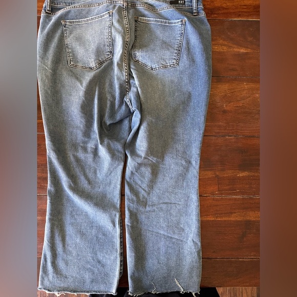 Kut from the Kloth Kelsey Fab Ab High Rise Ankle Flare Jeans 20W Distressed - Picture 2 of 8